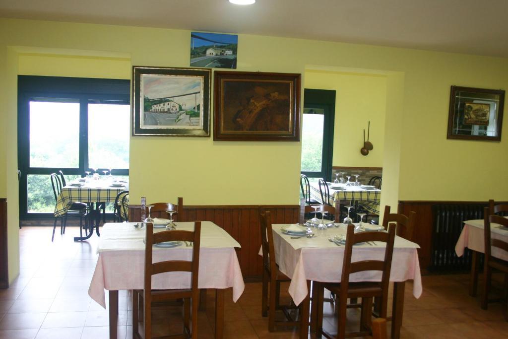 Hotel Restaurante Canero エクステリア 写真