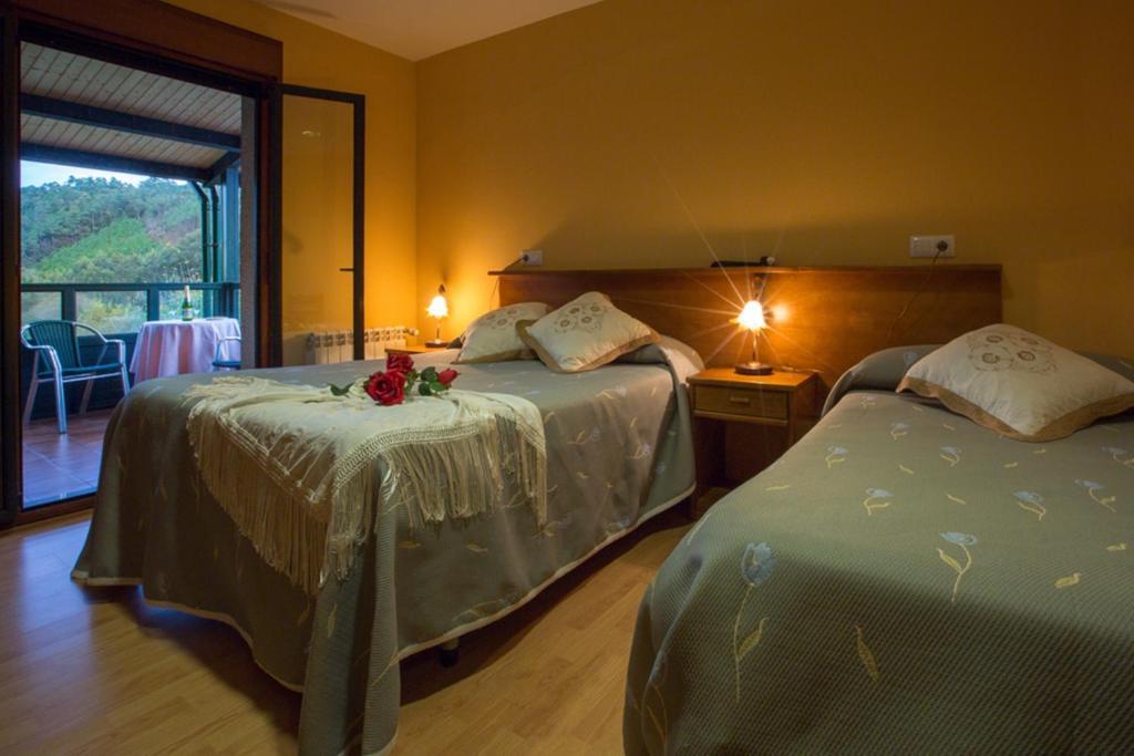 Hotel Restaurante Canero エクステリア 写真